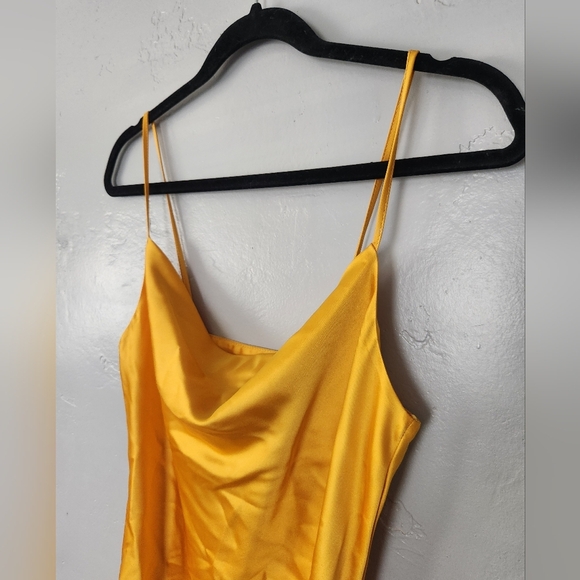 NWT Topshop Golden Yellow Rouched Side Spaghetti Strap Mini Dress Sz 2 - Picture 3 of 6